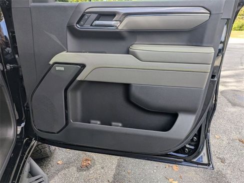 New 2026 Chevrolet Silverado 1500 ZR2 w/ Dark Appearance Package image 36