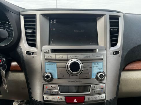 Used 2013 Subaru Outback 2.5i Limited image 16