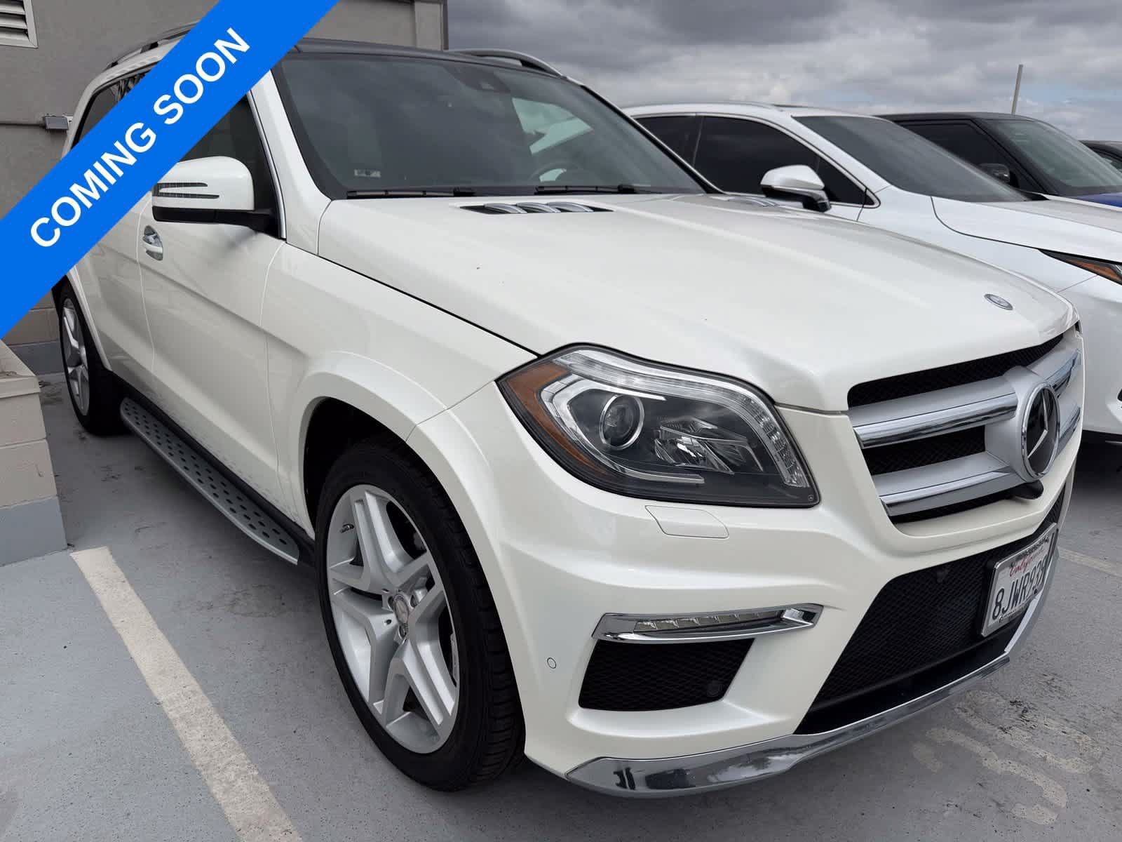 Used 2015 Mercedes-Benz GL 550 4MATIC image 1