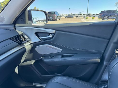 Used 2025 Acura RDX SH-AWD w/ Technology Package image 16