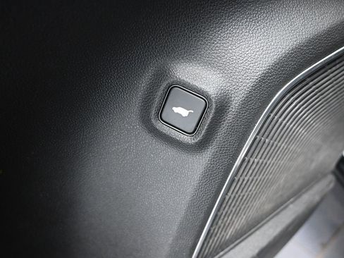 Used 2022 Acura MDX A-Spec image 24