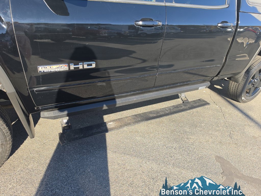 Used 2018 GMC Sierra 2500 SLT w/ All Terrain HD Package AWD/4WD image 13