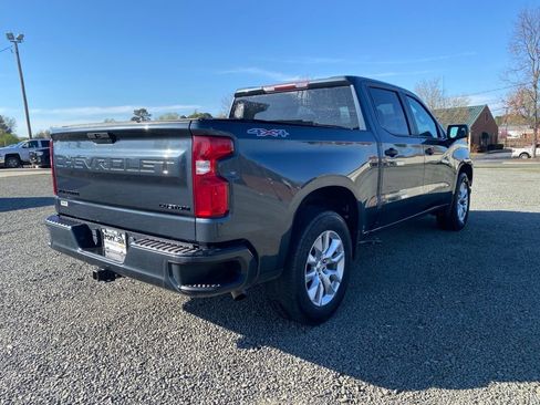 Used 2021 Chevrolet Silverado 1500 Custom w/ LPO, Dark Essentials Package image 3