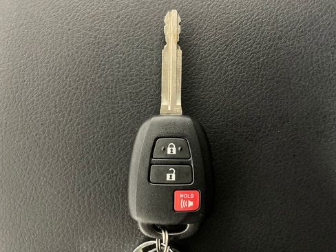 Used 2021 Toyota 4Runner TRD Off-Road image 30