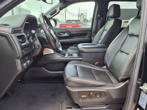 Used 2022 Chevrolet Tahoe LT w/ Luxury Package RWD image 20