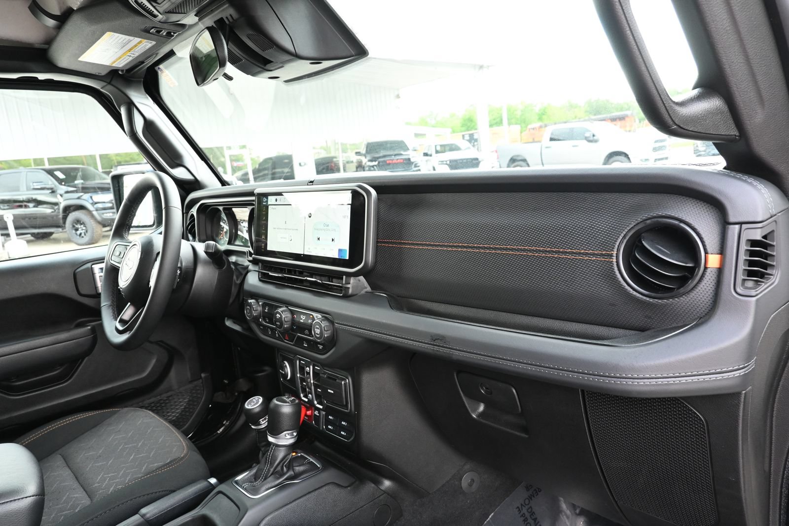 Used 2026 Jeep Gladiator Mojave AWD/4WD image 23