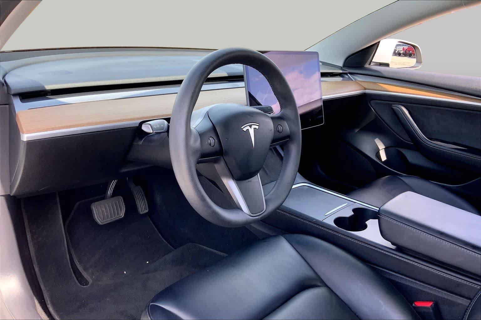 Used 2021 Tesla Model 3 Long Range AWD/4WD image 16