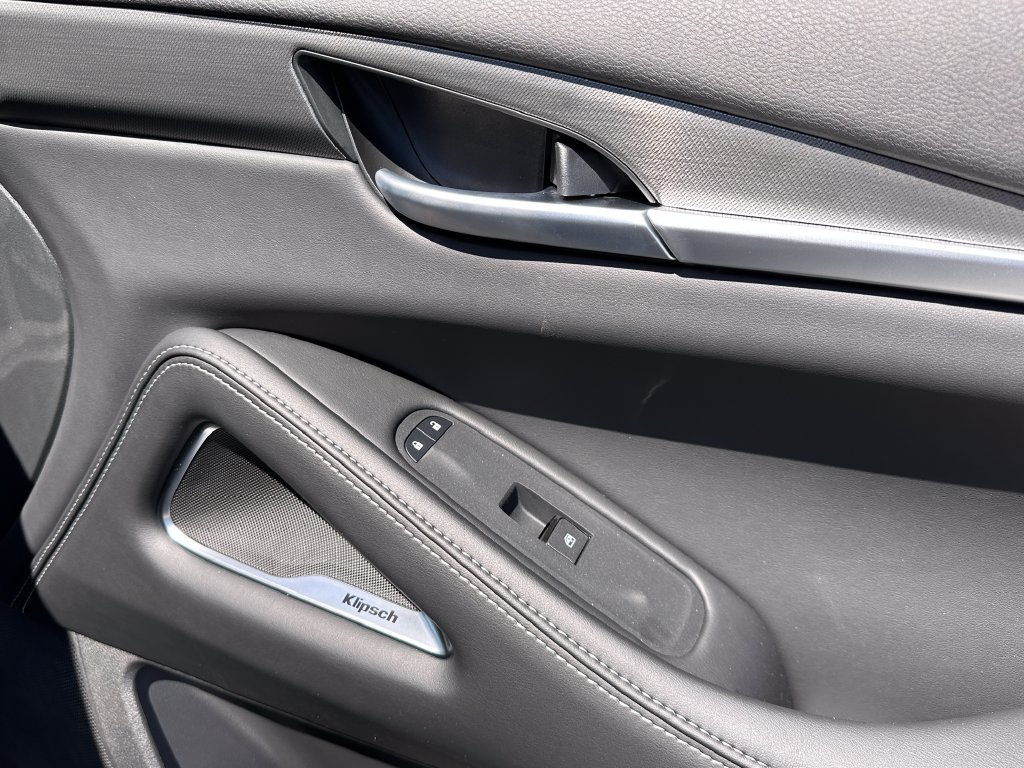 New 2027 INFINITI QX60 Luxe w/ Cargo Package FWD image 17