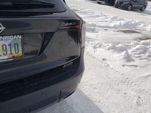 Certified 2025 Nissan Kicks SV image 11