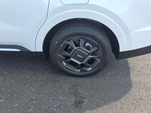 New 2026 Kia Carnival SX image 11