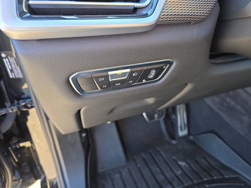 Used 2023 BMW X5 xDrive40i w/ M Sport Package image 23