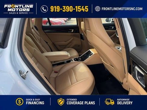 Used 2018 Porsche Panamera RWD image 11