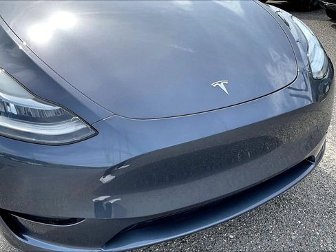 Used 2023 Tesla Model Y Long Range AWD/4WD image 27