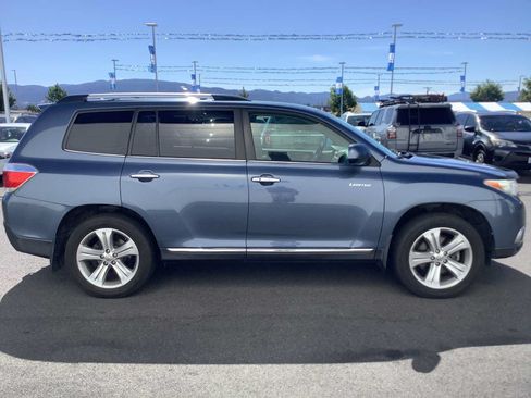 Used 2013 Toyota Highlander Limited AWD/4WD image 7