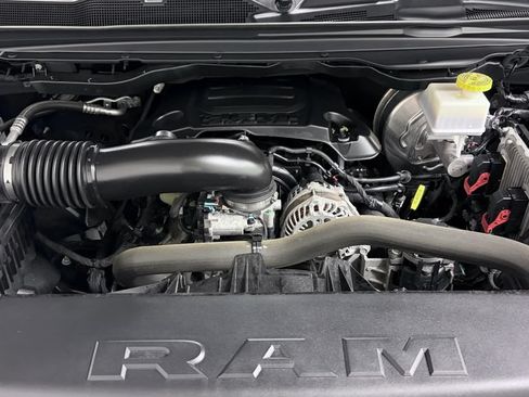 Used 2022 RAM 1500 Big Horn AWD/4WD image 12