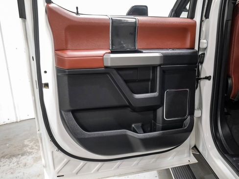 Used 2020 Ford F450 Platinum w/ FX4 Off-Road Package image 49