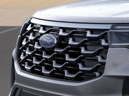 New 2026 Ford Explorer Platinum image 17