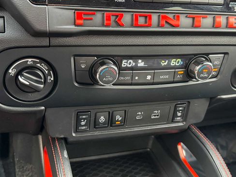 Used 2026 Nissan Frontier PRO-4X AWD/4WD image 19