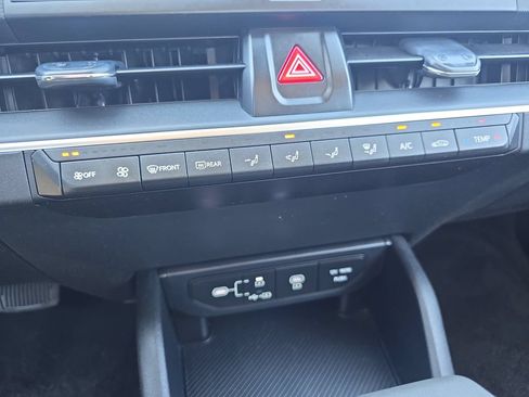 Used 2025 Kia K4 FWD image 25