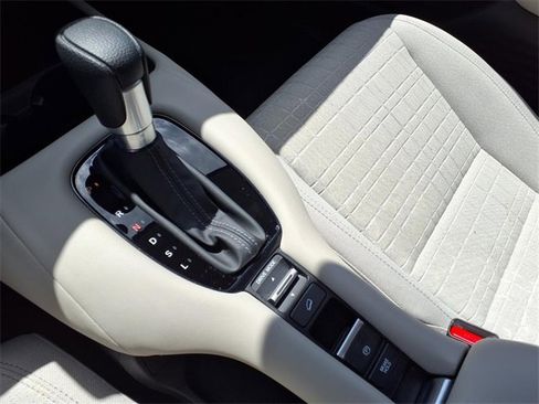 Used 2024 Honda HR-V LX image 18