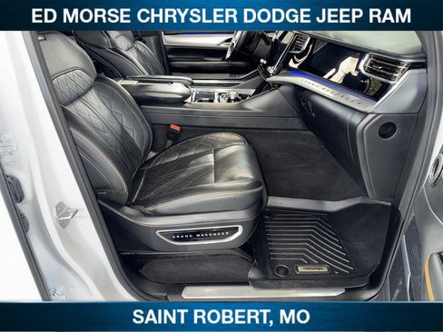 Used 2023 Jeep Grand Wagoneer L Series III AWD/4WD image 39