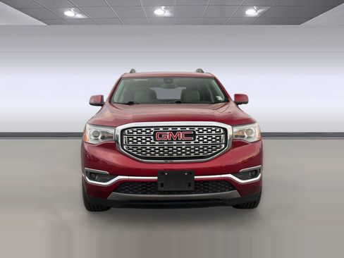 Used 2019 GMC Acadia Denali image 6