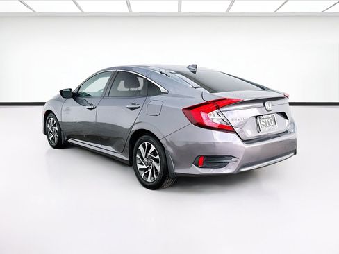 Used 2018 Honda Civic EX image 6