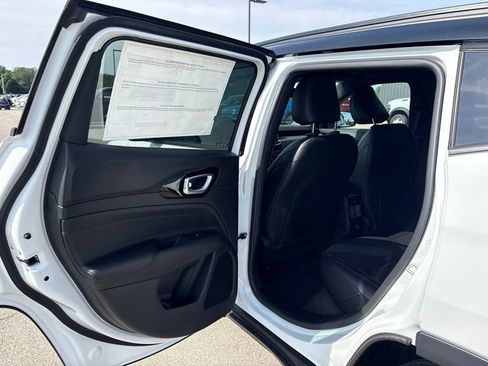 New 2026 Jeep Compass Limited AWD/4WD image 12