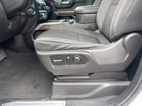 Used 2022 Chevrolet Silverado 2500 LT w/ Convenience Package image 23