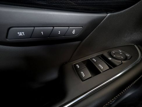 Used 2021 Buick Envision Essence w/ Technology Package I AWD/4WD image 16