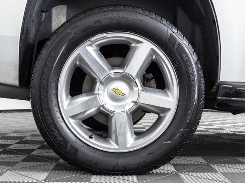 Used 2014 Chevrolet Tahoe LTZ AWD/4WD image 45