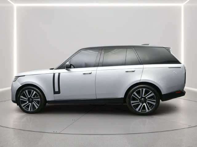 Used 2023 Land Rover Range Rover SE AWD/4WD image 4