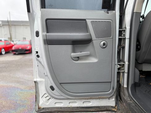 Used 2006 Dodge Ram 2500 Truck SLT image 15