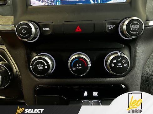 Used 2022 RAM 1500 Big Horn AWD/4WD image 9