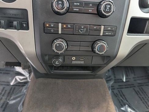 Used 2010 Ford F150 XLT image 14