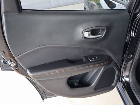 Used 2019 Jeep Compass Limited image 38