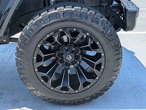 Used 2021 Jeep Wrangler Unlimited Sport image 10