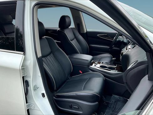 Used 2018 INFINITI QX60 Luxe w/ Deluxe Technology Package AWD/4WD image 28