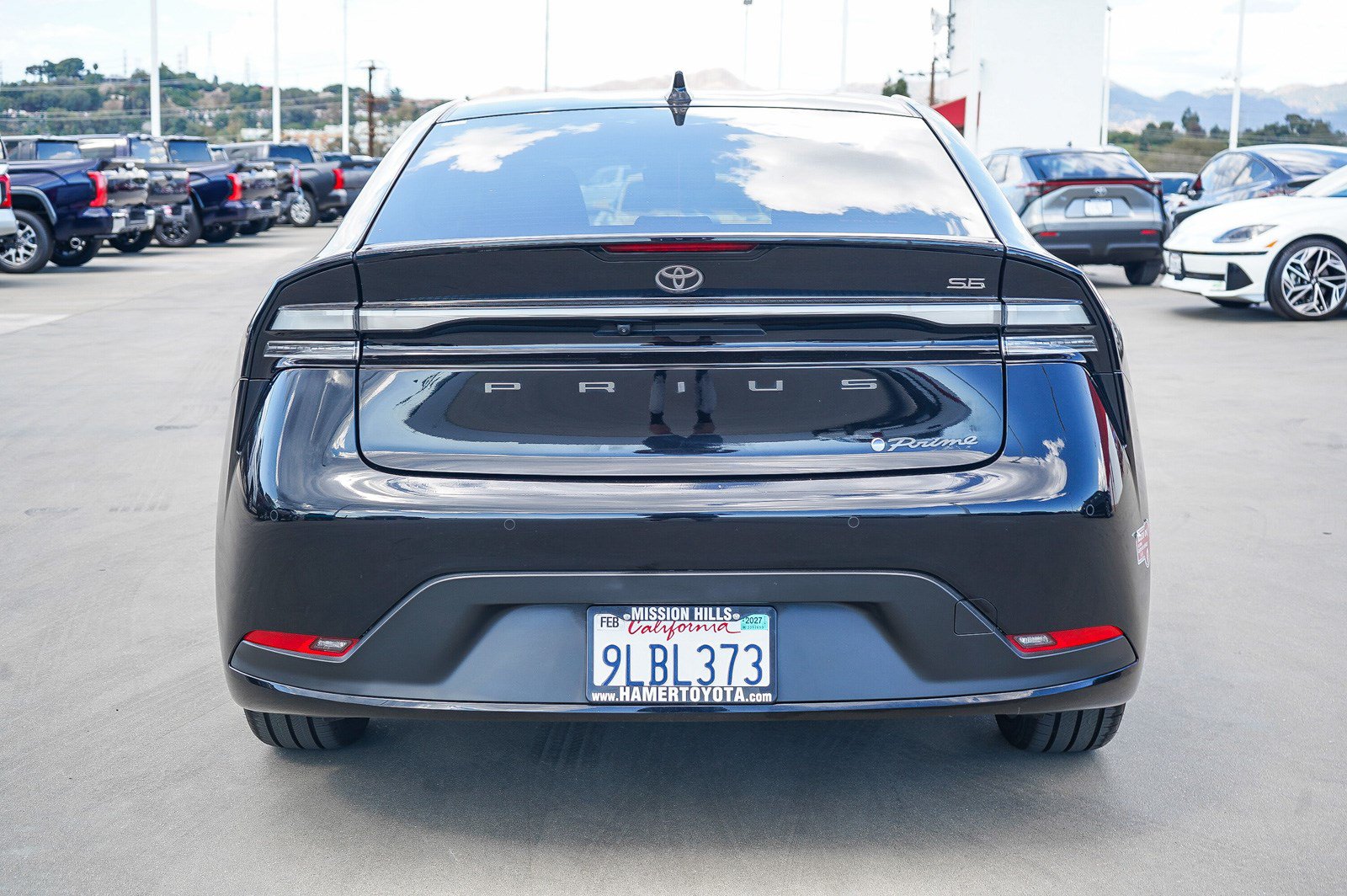 Certified 2024 Toyota Prius Prime FWD image 6