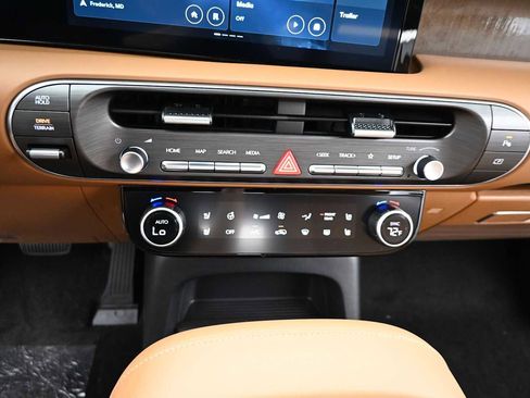 New 2026 Hyundai Palisade Calligraphy AWD/4WD image 18