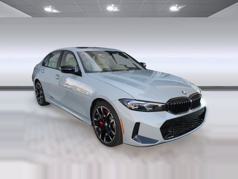 Used 2026 BMW 330i Sedan w/ M Sport Package RWD image 7