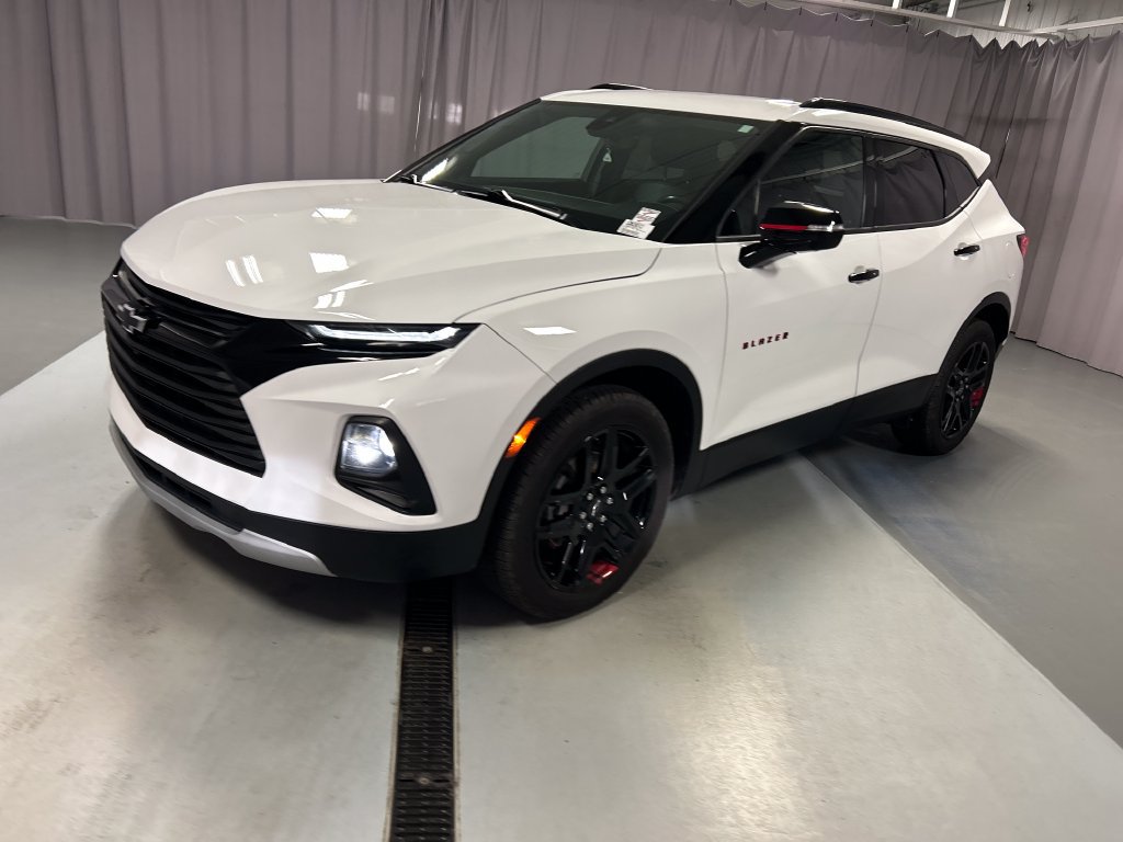 Used 2020 Chevrolet Blazer LT w/ Redline Edition FWD image 3