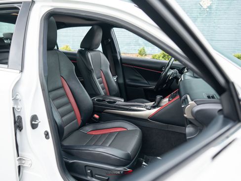 Used 2019 Lexus IS 300 w/ Navigation Package RWD image 17