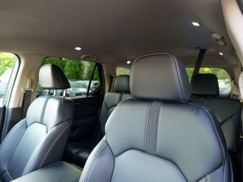 Used 2025 Honda Pilot EX-L image 24