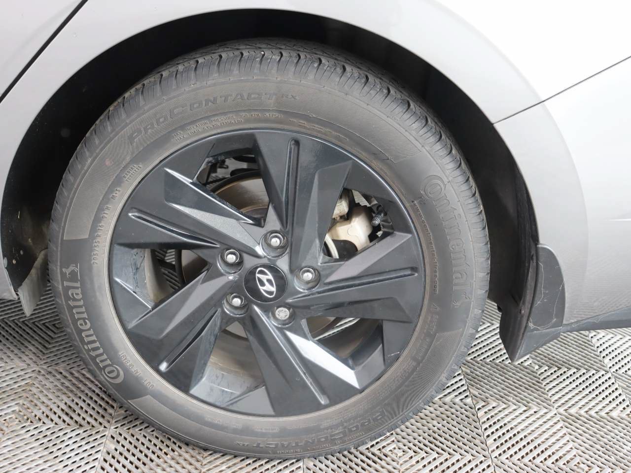 Used 2023 Hyundai Elantra SEL FWD image 7