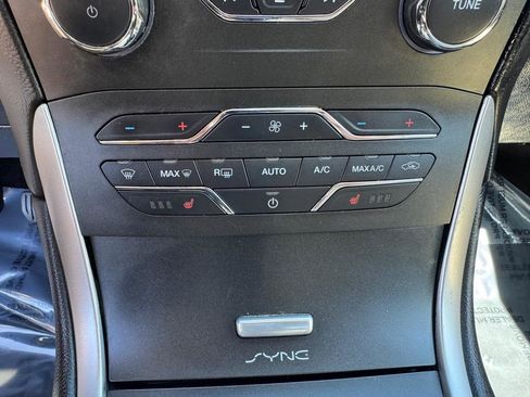 Used 2016 Ford Edge SEL w/ Equipment Group 201A AWD/4WD image 36