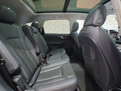 Used 2024 Audi Q7 2.0T Premium Plus image 11