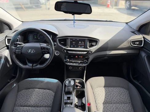 Used 2019 Hyundai Ioniq Electric image 31