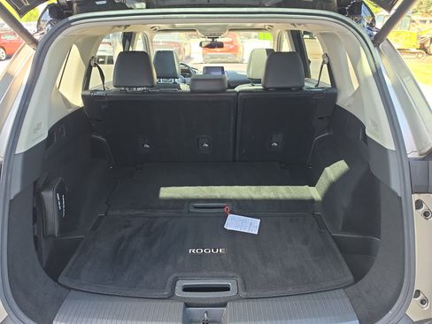 Used 2021 Nissan Rogue SL AWD/4WD image 5