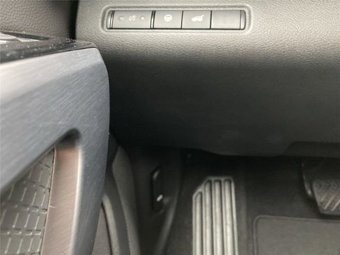 New 2026 Nissan Pathfinder SL image 21